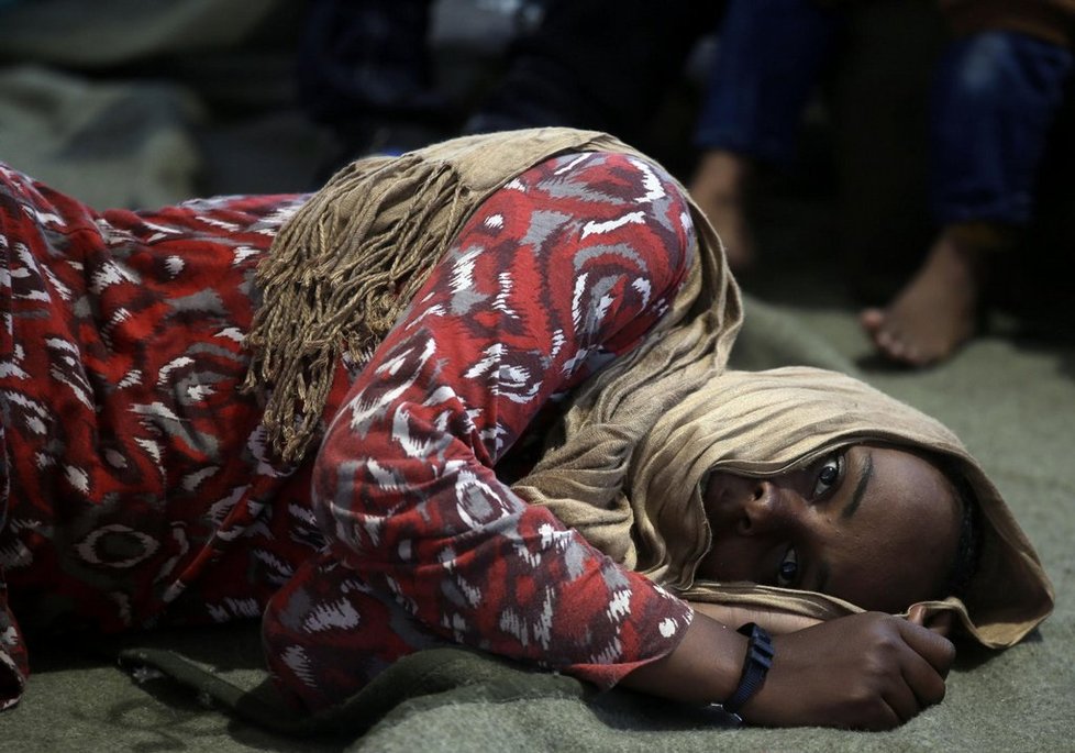 Migrantka zachráněná u břehů Libye