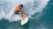 Havajský surfař Mike Morita