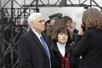 Viceprezident USA v bývalém koncentračním táboře: Pence přijel do Dachau