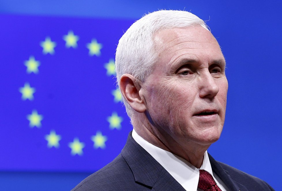 Americký viceprezident Mike Pence na setkání s předsedou Evropské rady Donaldem Tuskem