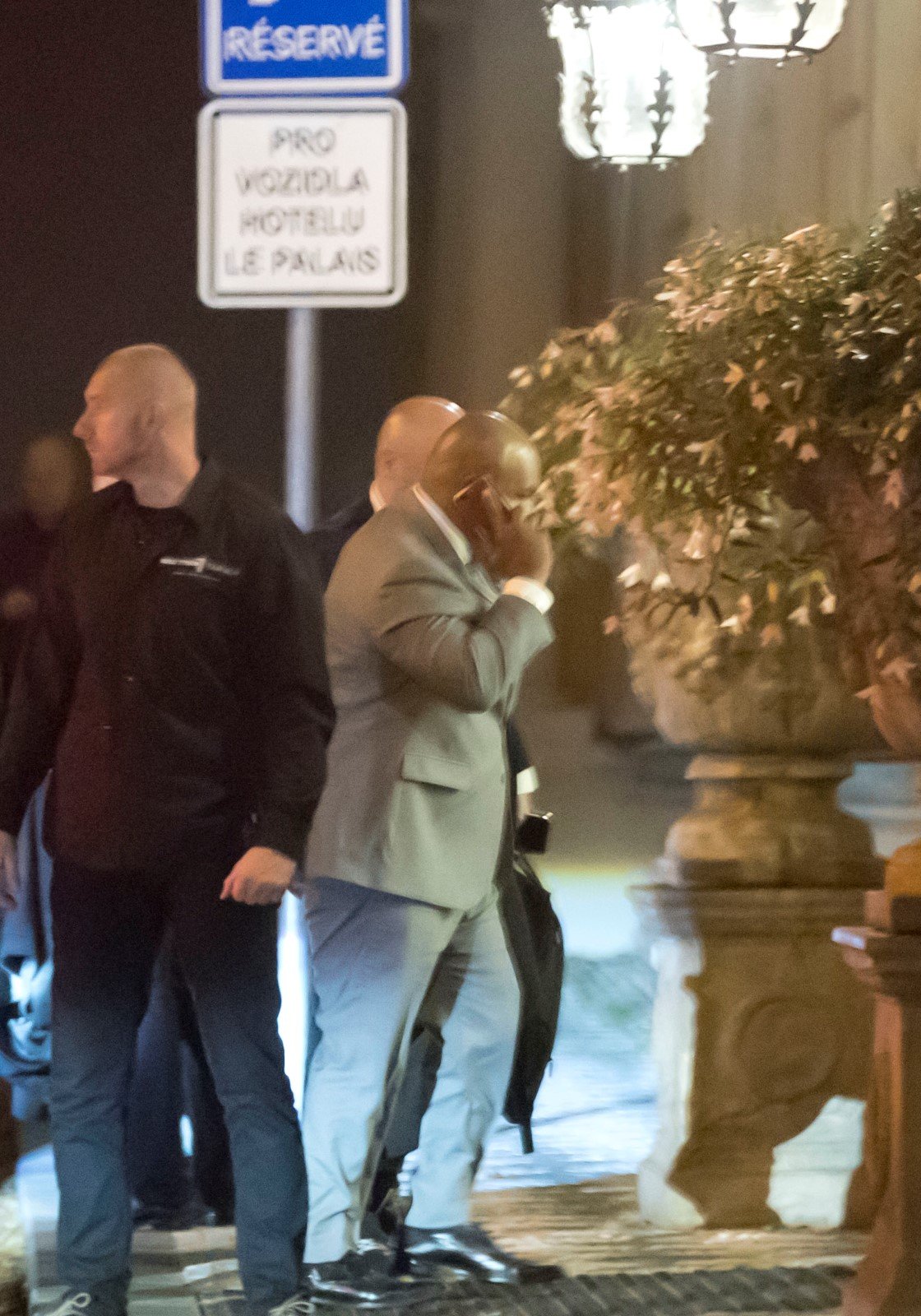 Mike Tyson se vrací do hotelu