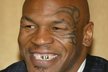S Mikem Tysonem mají téměř totožné tetování. Ani zuby už nemají všechny svoje.