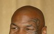 S Mikem Tysonem mají téměř totožné tetování. Ani zuby už nemají všechny svoje.