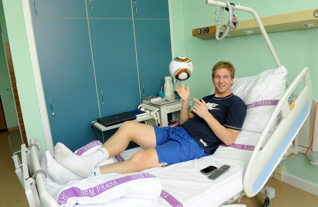 Fotbalista Petr Mikolanda bezprostředně po první transplantaci ledviny