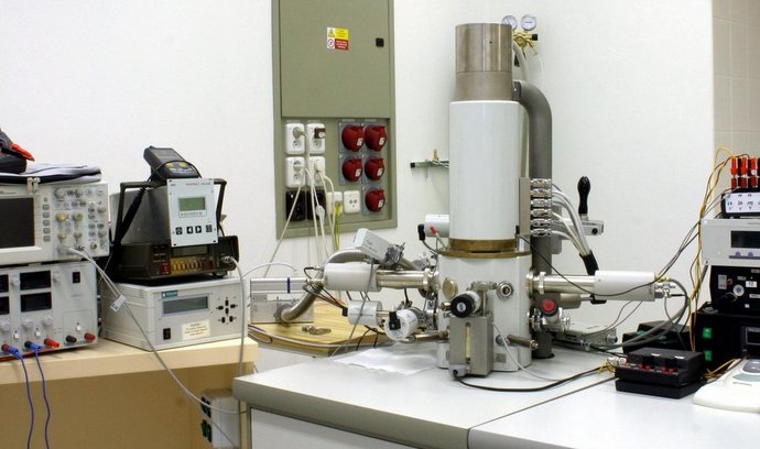 mikroskop Aquasem II českých vědců z Ústavu přístrojové techniky AV ČR a Mendelovy univerzity