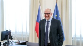 Ministr pro EU Mikuláš Bek během rozhovoru pro Blesk