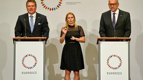 Místopředseda Evropské komise Maroš Šefčovič (na snímku) a ministr pro evropské záležitosti Mikuláš Bek na tiskové konferenci po neformálním zasedání Rady pro obecné záležitosti. (15.7.2022)