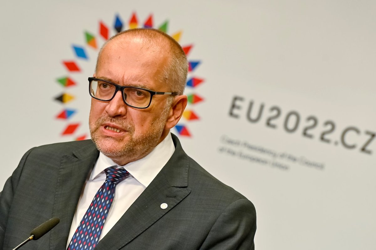 Ministr pro evropské záležitosti Mikuláš Bek na tiskové konferenci po neformálním zasedání Rady pro obecné záležitosti. (15.7.2022)