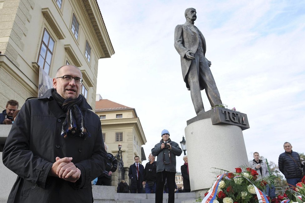 Rektor Mikuláš Bek Babišovu nabídku odmítl.