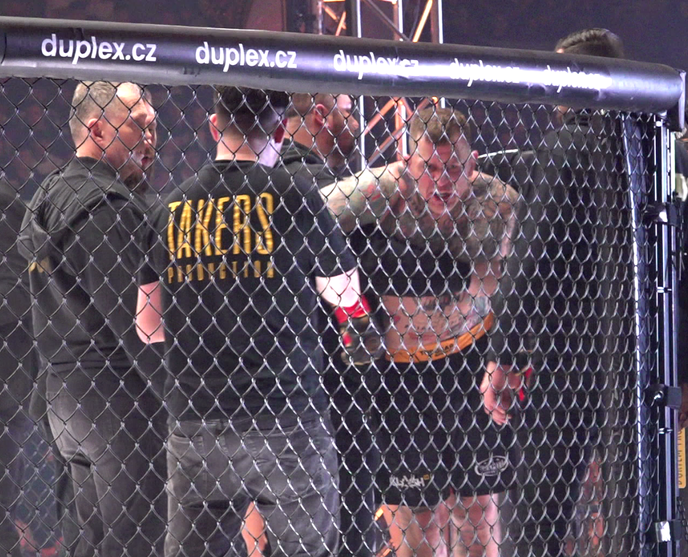 Neklidný Václav Mikulášek během zápasu v rámci Clash 14 Neklidný Václav Mikulášek během zápasu v rámci Clash 14