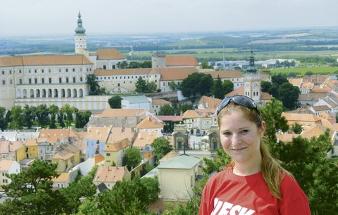 Mikulov: O lidi se starají, o kytky ne