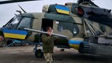 Odplata shůry: Ruské okupanty trestají šedesátileté sovětské vrtulníky Mi-8
