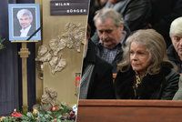 Pohřeb pěveckého partnera Pilarové: Zpěvačka Milana Bürgera (†52) obrečela