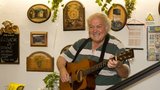 Pohřeb zpěváka Černohouze (†77): In memoriam si zazpívá sám! Zazní unikátní nahrávka