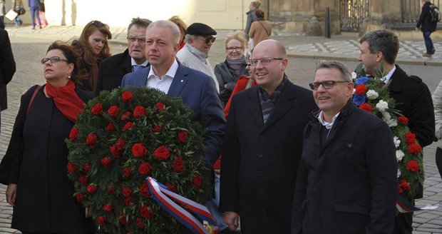 ČSSD míří do opozice a chce nové tváře. „Zbídačený“ klub povede Chvojka