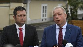 Milan Chovanec a Jan Hamáček coby delegace ČSSD v Lánech u prezidenta Zemana