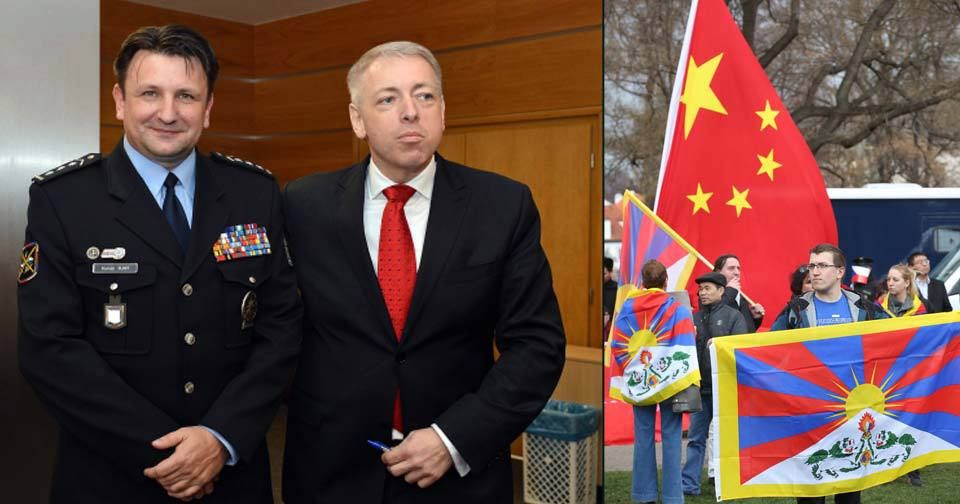Ministr vnitra Chovanec dal ultimátum policejnímu prezidentovi Tuhému v příapdě zásahu kvůli tibetské vlajce na FAMU