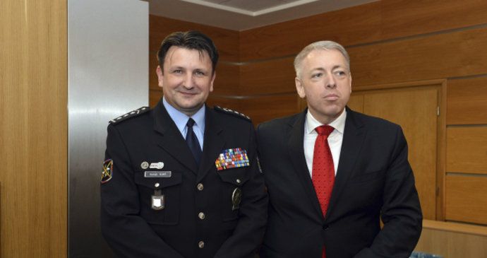 Policejní prezident Tomáš Tuhý a ministr vnitra Milan Chovanec