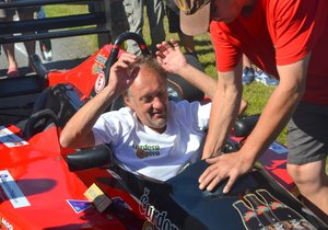 Osmipromilový řidič Milan Čurda znovu usedl za volant.