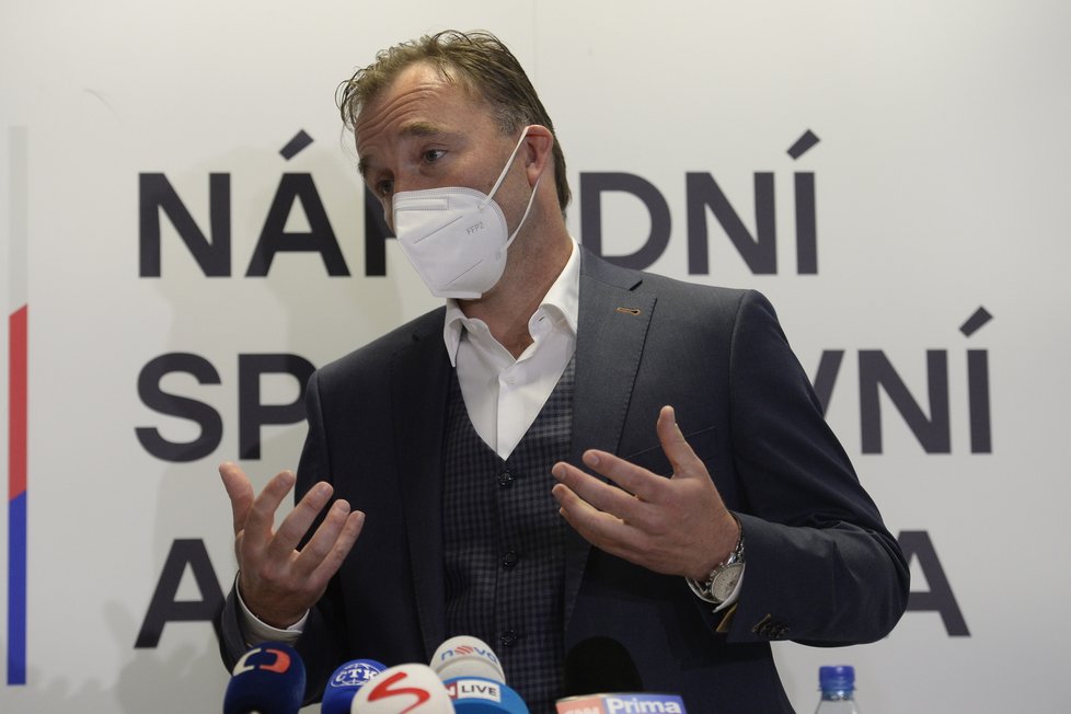 Předseda Národní sportovní agentury (NSA) Milan Hnilička promluvil na tiskové konferenci o své rezignaci (17.5.2021)