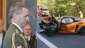 Podle informací TN.cz po čelním střetu s Fordem Mustang zemřel generál Milan Jakubů.