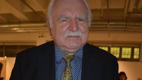 Zemřel Milan Knížák.
