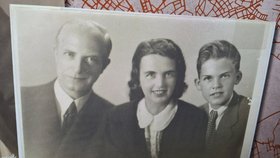 Milan Kundera s rodiči.