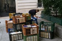 Kunderův návrat: Tunu knih přivezli z bytu v Paříži do Brna