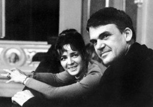 Spisovatel Milan Kundera s manželkou Věrou