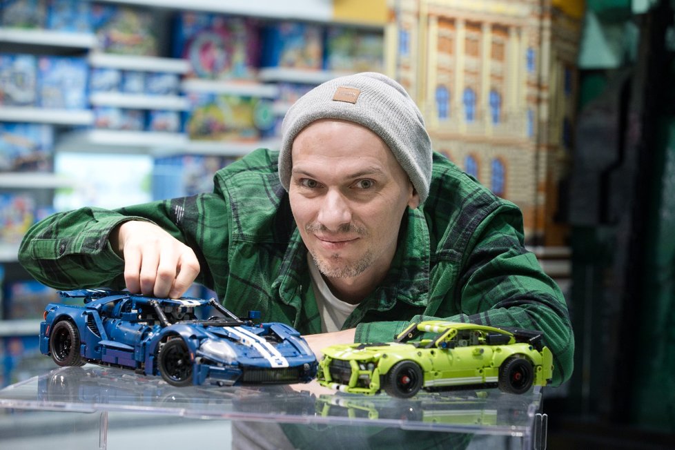 Milan Reindl a jeho fordy z nabídky Lego Technic