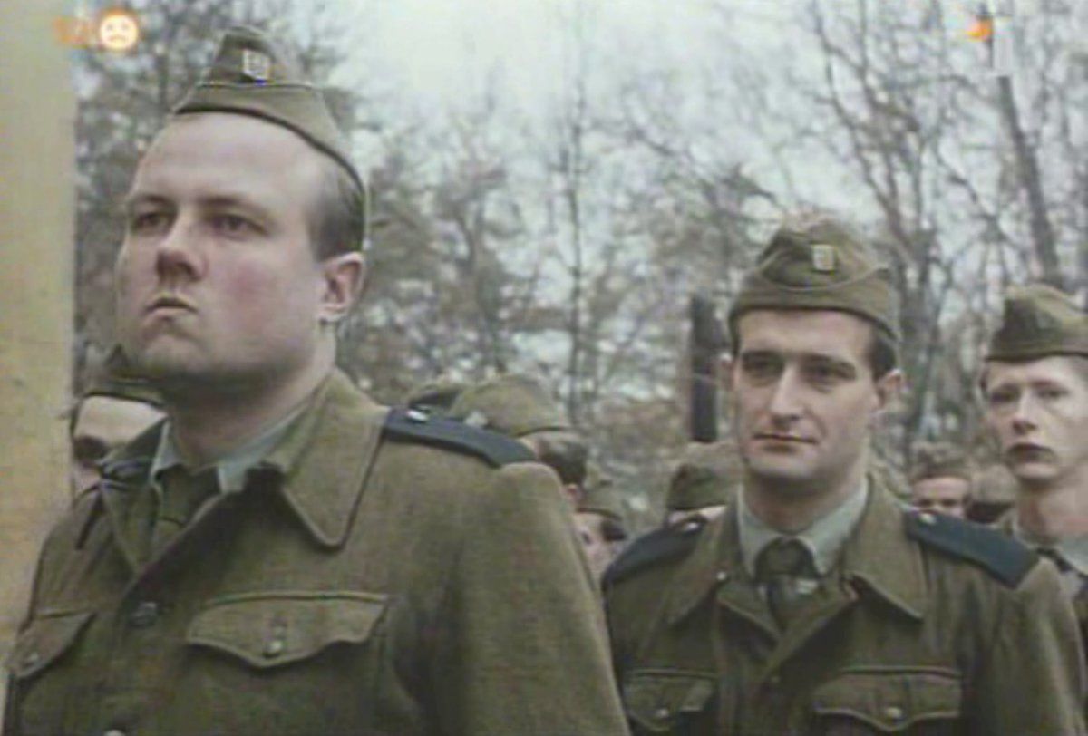 Milan Šimáček jako vojín Vata ve filmu Tankový prapor (1992).