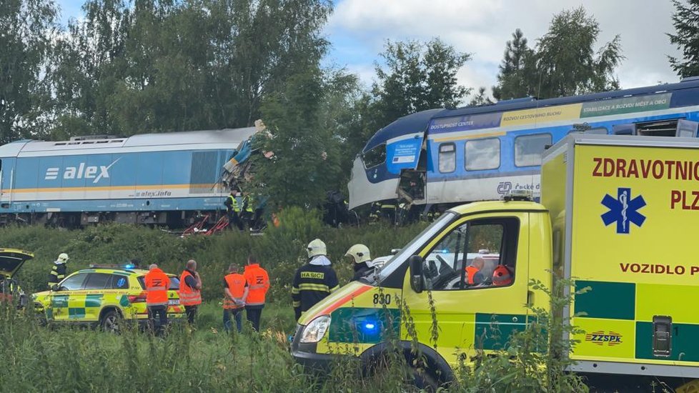 Podle prvotních informací rychlík projel návěstidlo v poloze Stůj ve výhybně Radonice na Domažlicku.