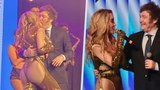 Žhavý silvestr argentinského prezidenta: Vášnivě líbal polonahou přítelkyni