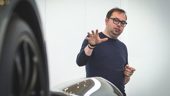 Dacia má nového šéfdesignéra, přichází z Aston Martinu