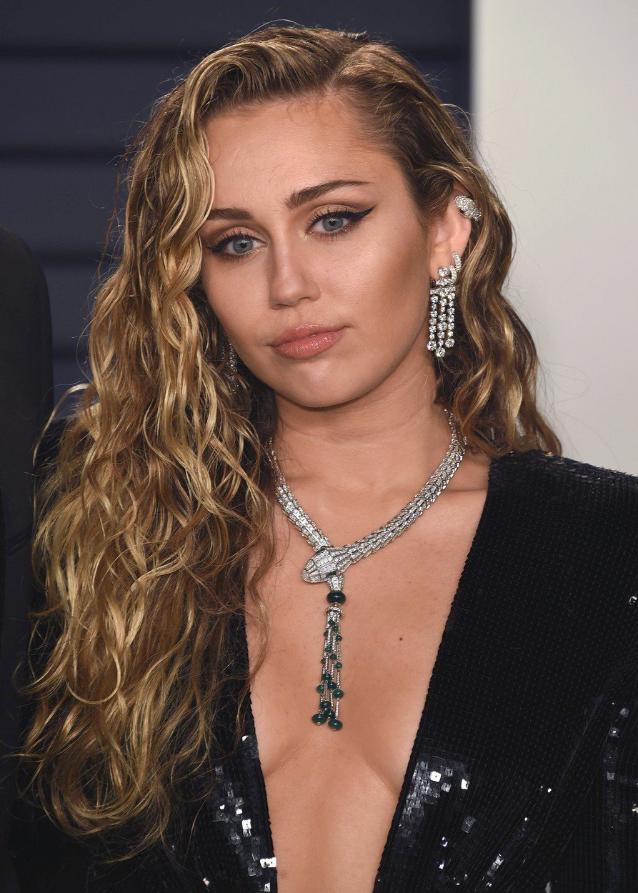 Miley Cyrus v roce 2019