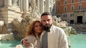 Luxusní životní styl a pozlátko, podvodné peníze jim ale nakonec přinesly smrt.