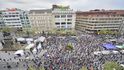 Demonstrace Hrad za hranou spolu Milion chvilek proti Zemanovi a Babišovi