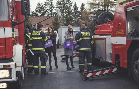 „Jste machři!“ vzkázali Češi v hlasování hasičům