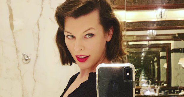 Těhotná Milla Jovovich