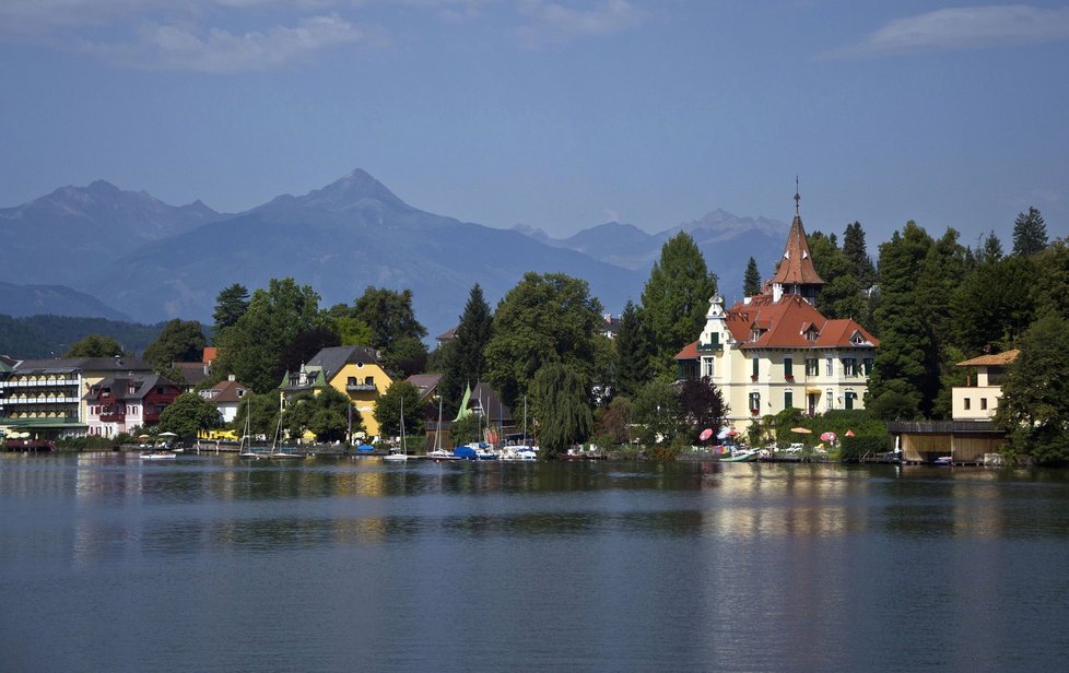 Na břehu jezera Millstatter See