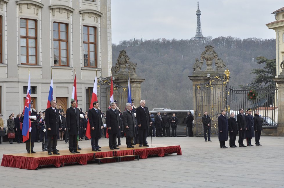 Miloš Zeman přivítal na Hradě středoevropské prezidenty