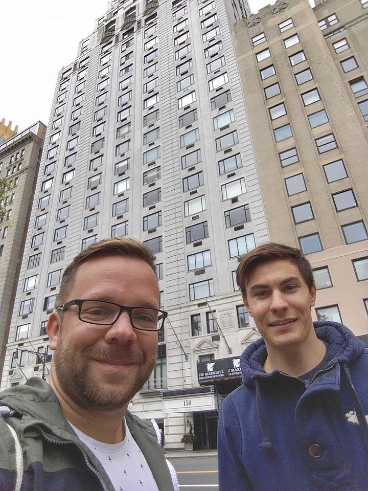 U domu, v němž má Forman v New Yorku apartmán, natáčel na podzim reportér Blesku Luboš Procházka.