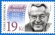 Česká pošta vydala poštovní známku s Formanovým portrétem.