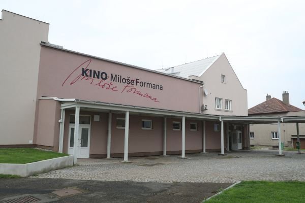 ČÁSLAV, PONDĚLÍ 13:10 Kino Miloše Formana.