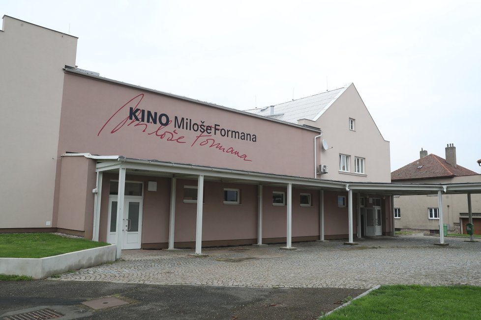 Formanovo jméno nese i čáslavské kino