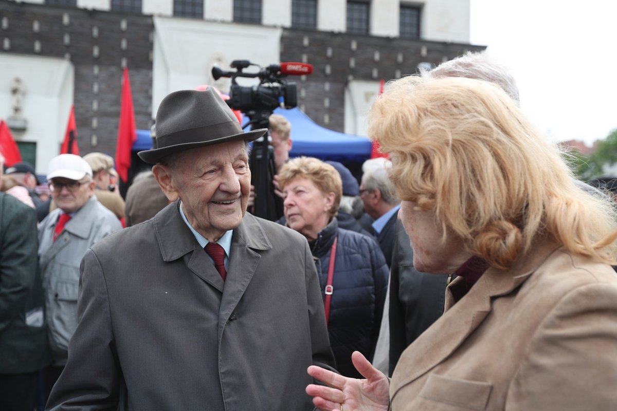 Miloš Jakeš při oslavách Svátku práce 1. května 2019