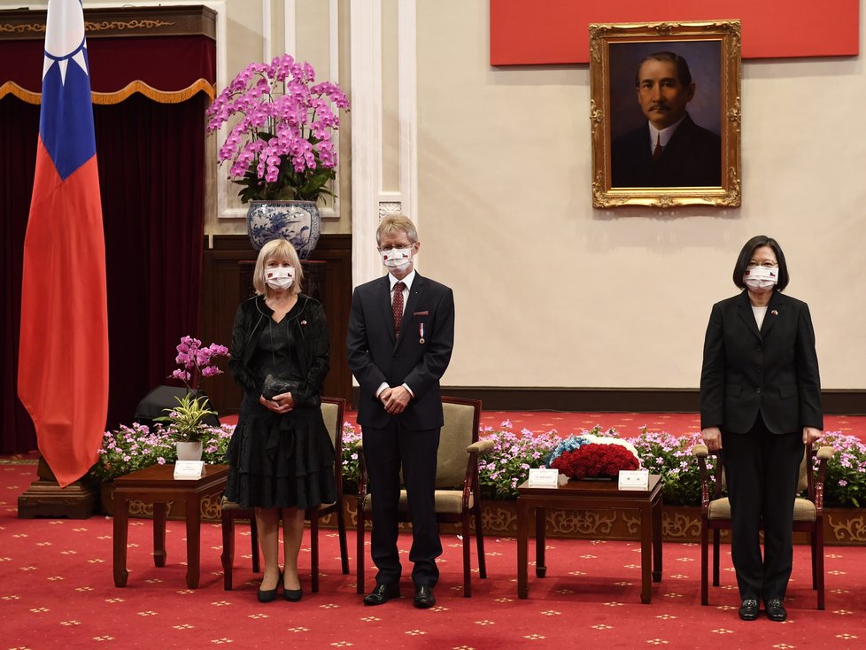 Předseda Senátu Miloš Vystrčil se v Tchaj-peji setkal s tchajwanskou prezidentkou Cchaj Jing-wen (3. 9. 2020).