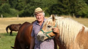 Exprezident Miss Miloš Zapletal bojuje s koronavirem po svém: Rozjíždí farmářské trhy