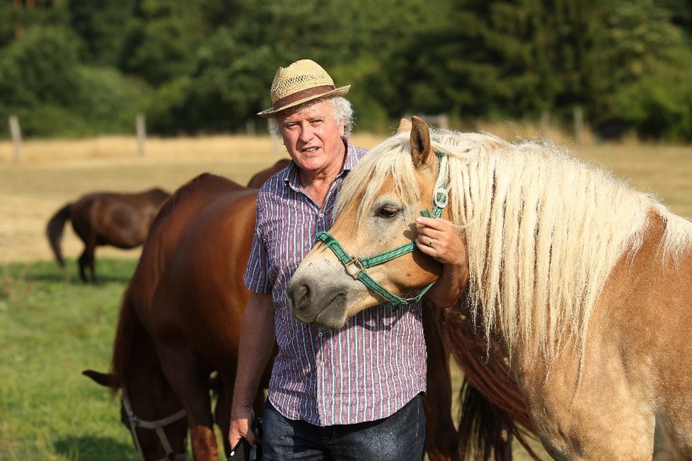 Miloš Zapletal na farmě Blaník