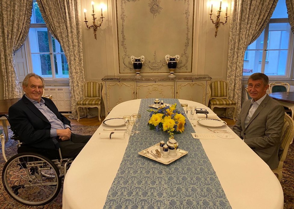 Prezident Miloš Zeman na večeři v Lánech s premiérem Andrejem Babišem (ANO) (2.8.2021)